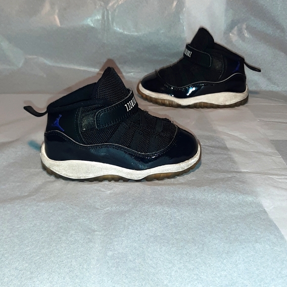 Jordan | Shoes | Jordan 1 Retro Sneakers Kids Size 7c | Poshmark
